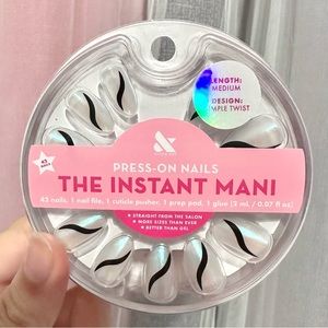 Olive & June Press-On Nails Layered Circles (Simple Twist)